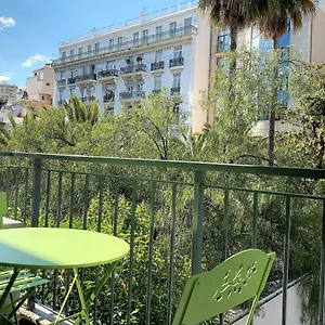  Appartement Quiet Studio With A Big Balcony