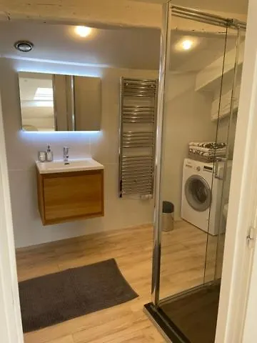 Apartment On Dante Street Next To The Sea Nice